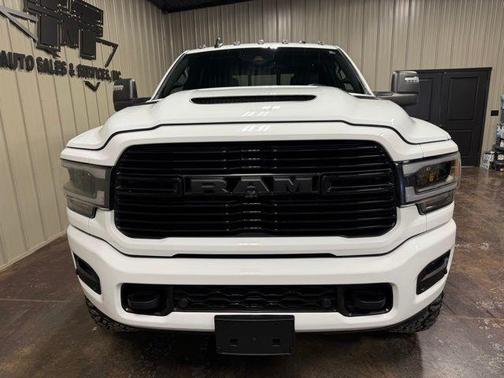 2024 RAM 2500 Laramie Crew Cab 4x4 6'4' Box