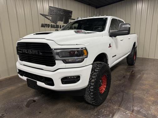 2024 RAM 2500 Laramie Crew Cab 4x4 6'4' Box