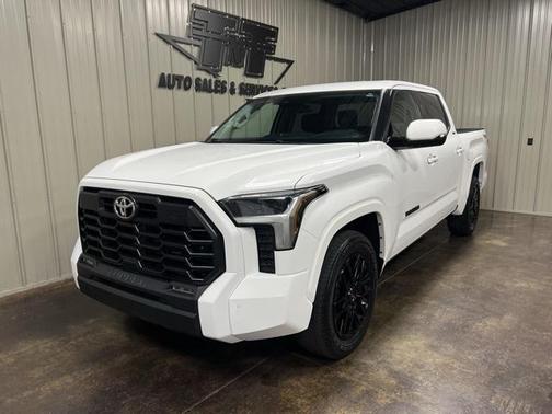 2022 Toyota Tundra SR5