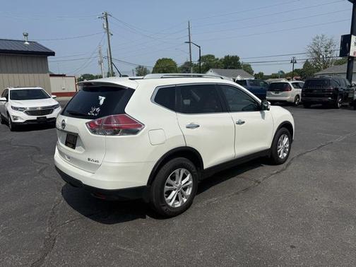 2016 Nissan Rogue SV