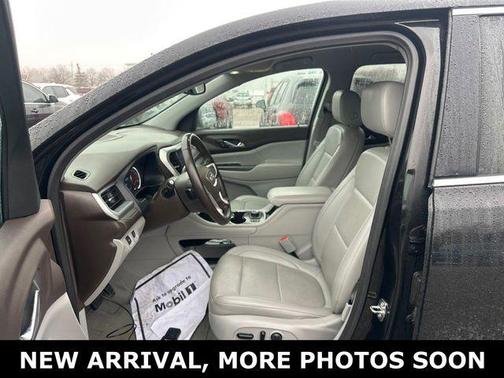 2023 GMC Acadia FWD SLT