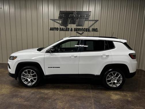 2022 Jeep Compass Latitude Lux