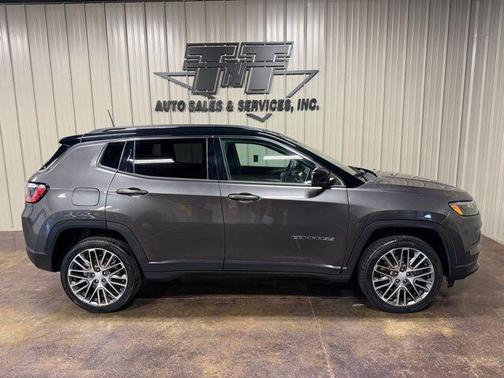Granite Crystal Metallic Clearcoat 2023 Jeep Compass Limited
