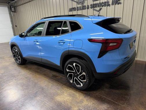 Fountain Blue 2024 Chevrolet Trax FWD 2RS