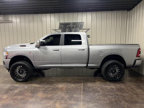 2024 RAM 2500 Laramie Crew Cab 4x4 6'4' Box