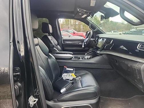2022 Jeep Wagoneer Series II 4x4