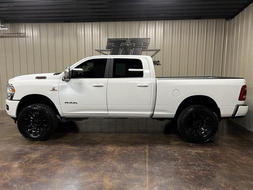 2024 RAM 2500 Laramie Crew Cab 4x4 6'4' Box