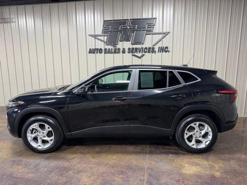 Mosaic Black Metallic 2024 Chevrolet Trax LS