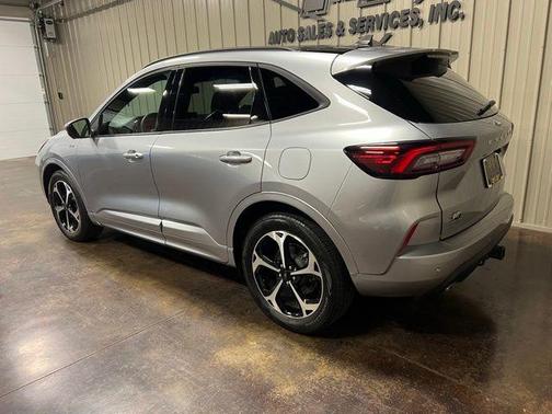 2023 Ford Escape ST-Line Elite