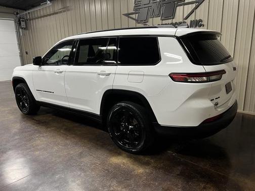 2022 Jeep Grand Cherokee L Altitude