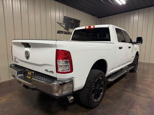 Bright White Clearcoat 2023 RAM 2500 Big Horn Crew Cab 4x4 6'4' Box