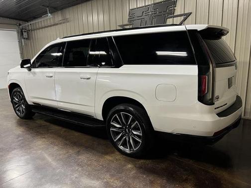 2022 Cadillac Escalade ESV Sport