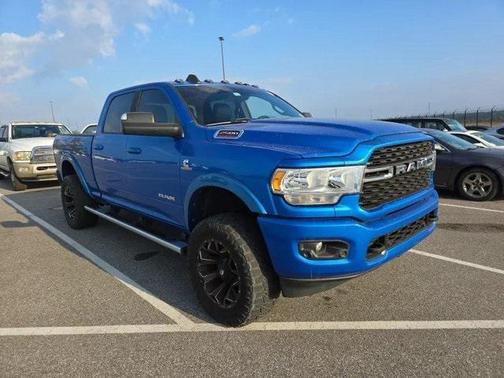 2022 RAM 2500 Big Horn Crew Cab 4x4 6'4' Box