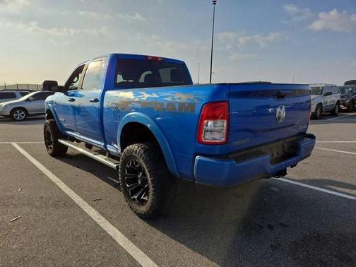 2022 RAM 2500 Big Horn Crew Cab 4x4 6'4' Box