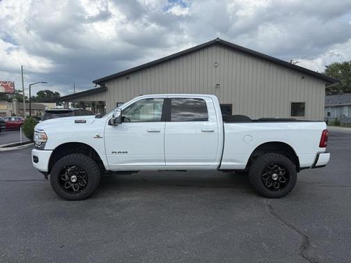 2024 RAM 2500 Laramie Crew Cab 4x4 6'4' Box