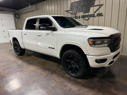 Ivory White Tri-Coat Pearlcoat 2021 RAM 1500 Laramie