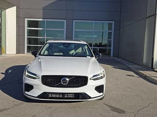2025 Volvo S60 Plus