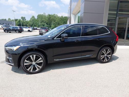 2022 Volvo XC60 B5 Inscription