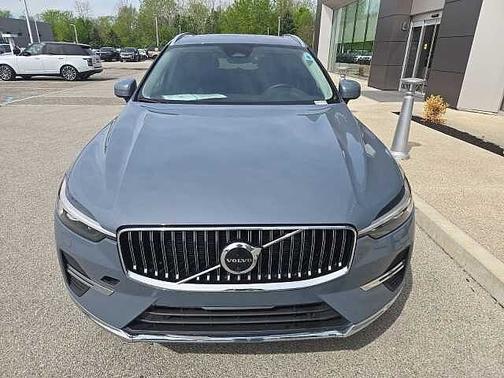 Thunder Grey 2023 Volvo XC60 Plus
