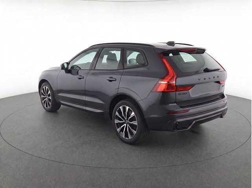 Platinum Grey 2025 Volvo XC60 Plus