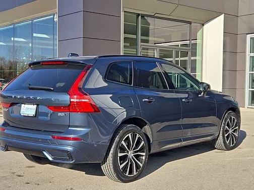 2024 Volvo XC60 Plus