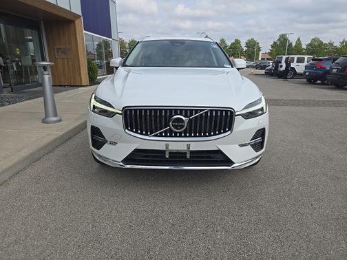 2022 Volvo XC60 B6 Inscription