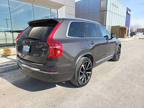 2023 Volvo XC90 Plus