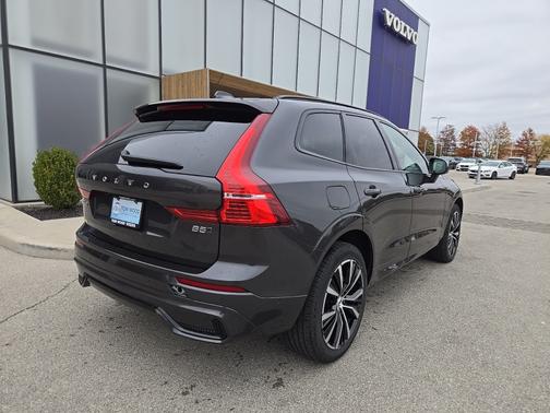 2025 Volvo XC60 B5 Plus