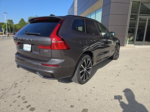 2025 Volvo XC60 B5 Plus