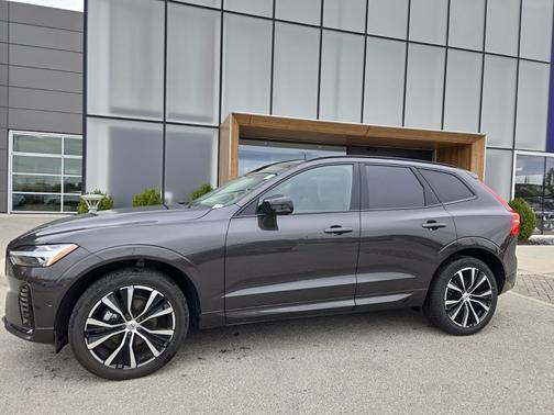 2025 Volvo XC60 B5 Plus