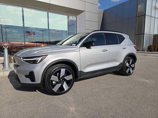 2023 Volvo XC40 Ultimate