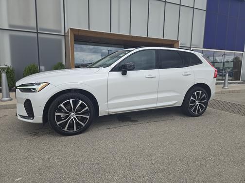 2025 Volvo XC60 B5 Plus