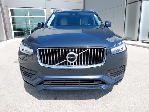 2023 Volvo XC90 B5 Core