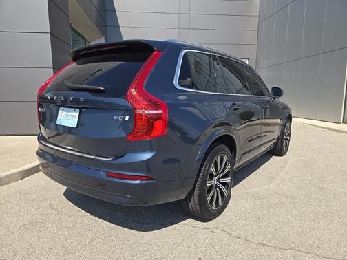 2023 Volvo XC90 B5 Core