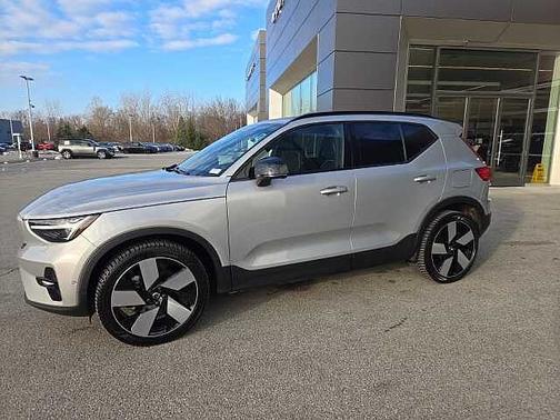 2023 Volvo XC40 Ultimate