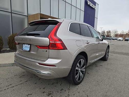 2023 Volvo XC60 Plus
