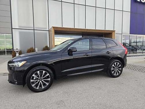 2025 Volvo XC60 Plus