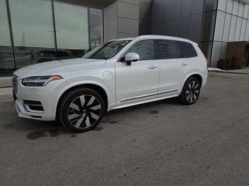 2024 Volvo XC90 Plus
