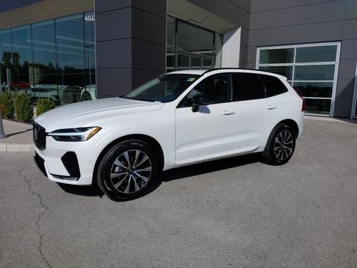 2025 Volvo XC60 B5 Plus