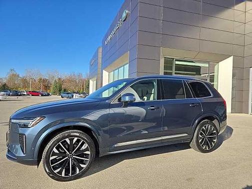 2025 Volvo XC90 Plus