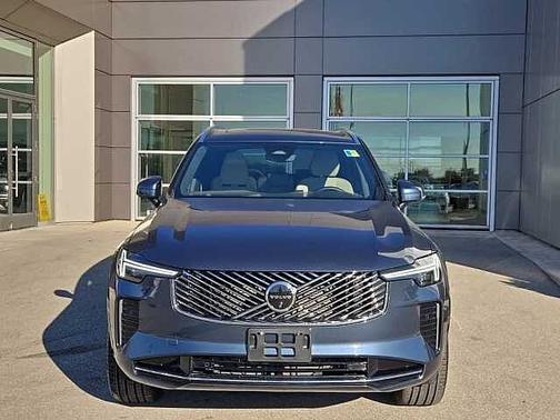 2025 Volvo XC90 Plus