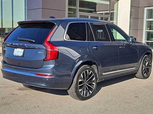 2025 Volvo XC90 Plus