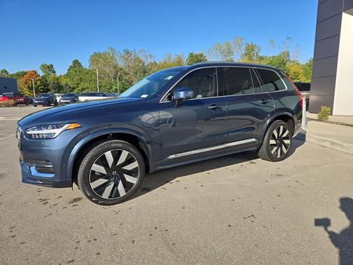 2023 Volvo XC90 Recharge Plug-In Hybrid Ultimate