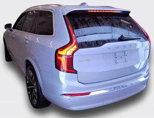 2025 Volvo XC90 Plus