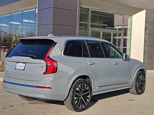 2025 Volvo XC90 Plus