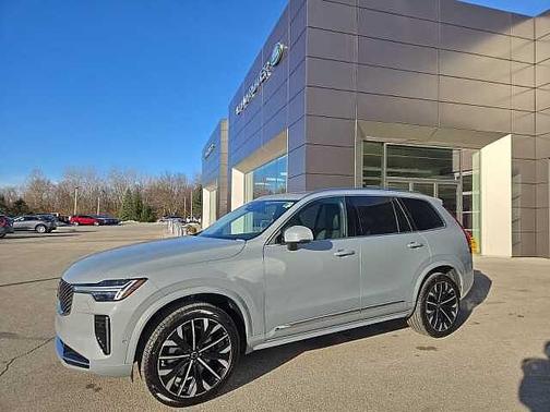 2025 Volvo XC90 Plus