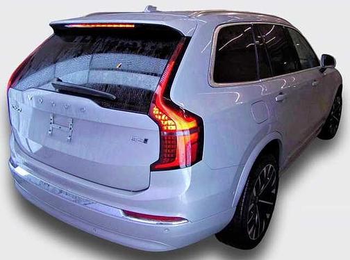 2025 Volvo XC90 Plus