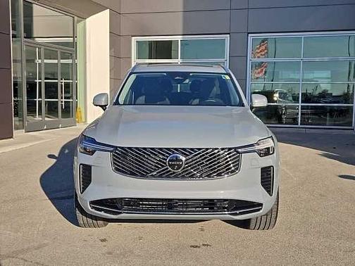 2025 Volvo XC90 Plus