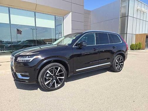 2023 Volvo XC90 Plus