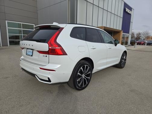 2025 Volvo XC60 B5 Plus